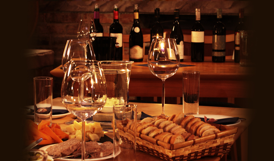 Click here to see images of the Bistro